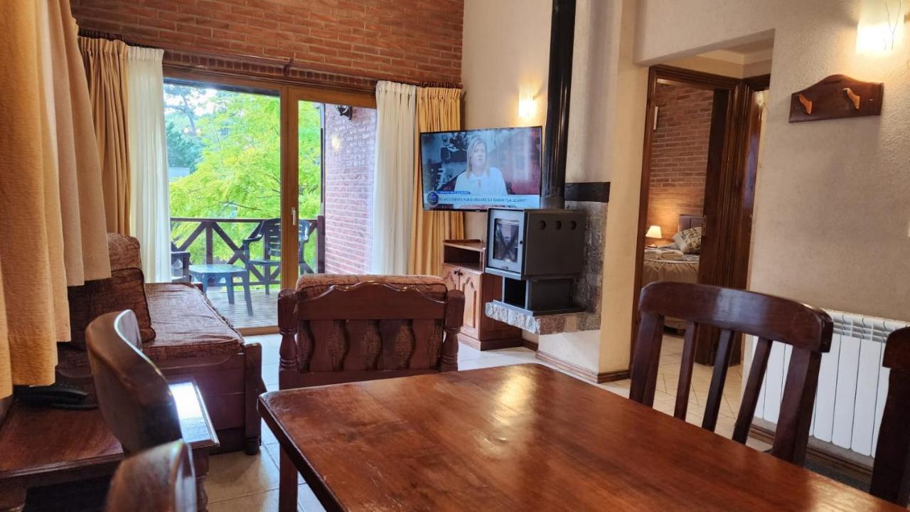 Villa Refugio Del Bosque Carilo Exterior foto
