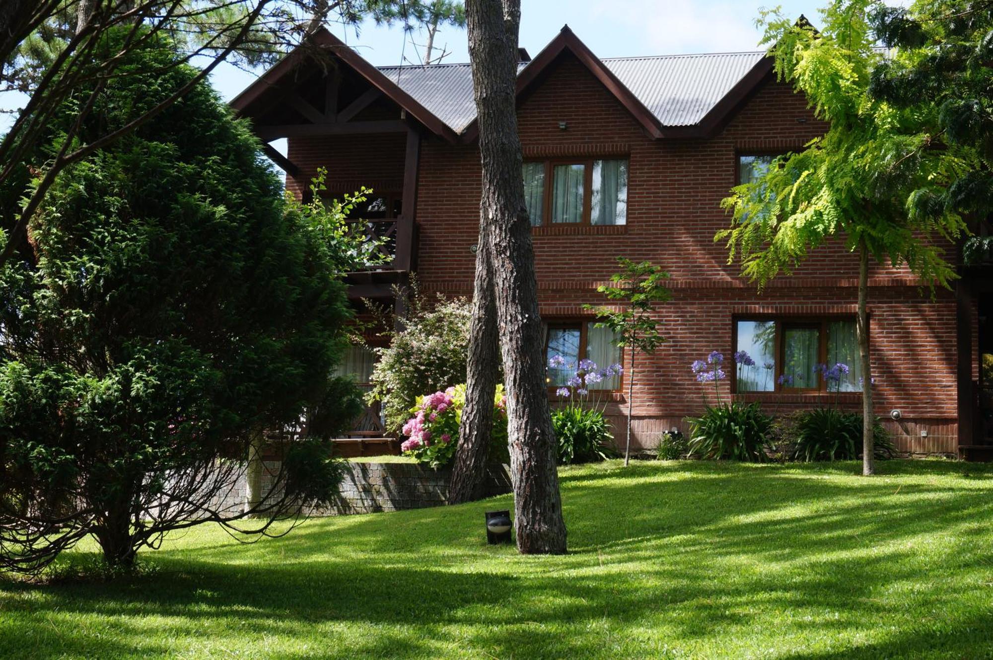 Villa Refugio Del Bosque Carilo Exterior foto
