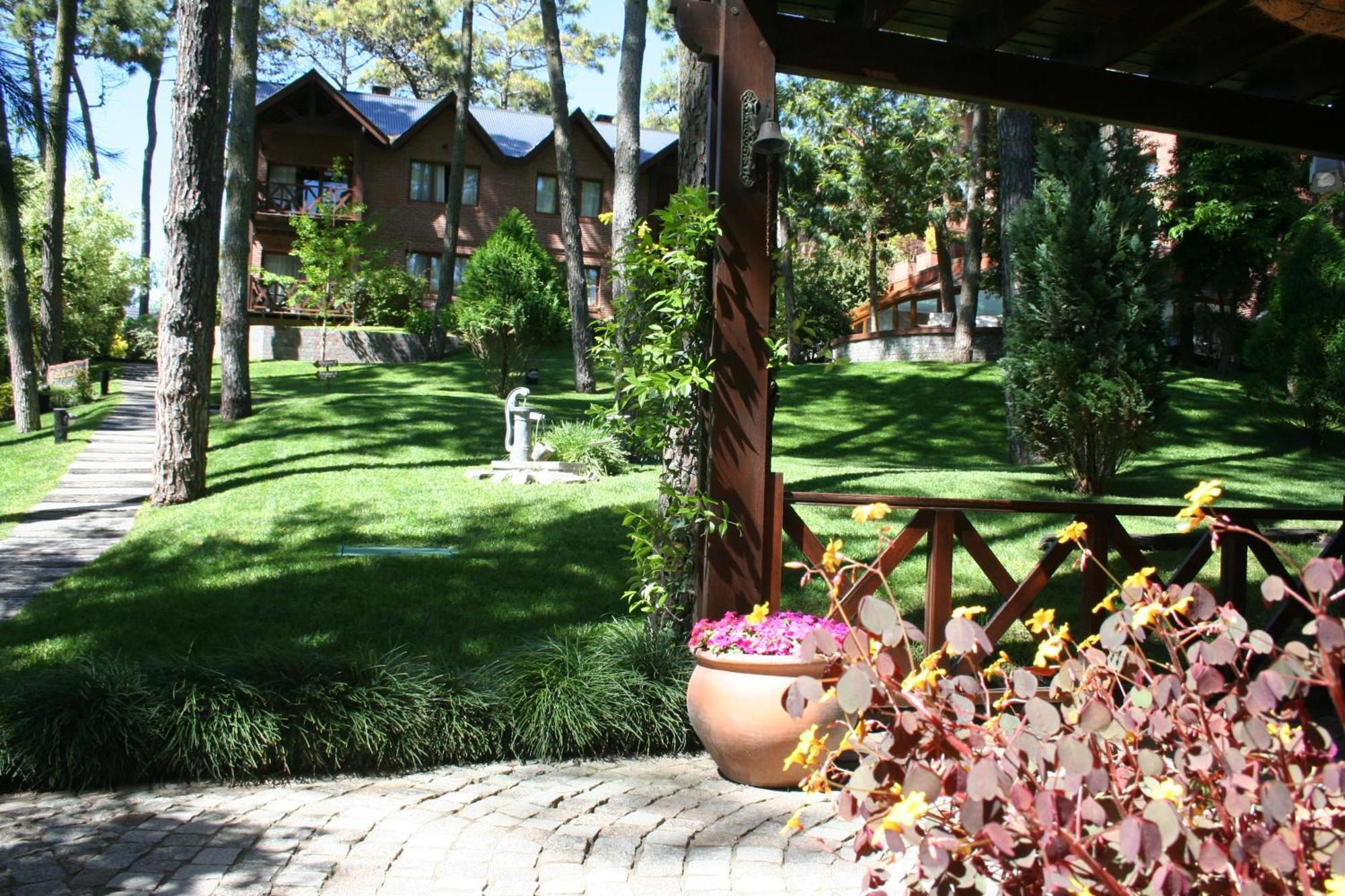 Villa Refugio Del Bosque Carilo Exterior foto