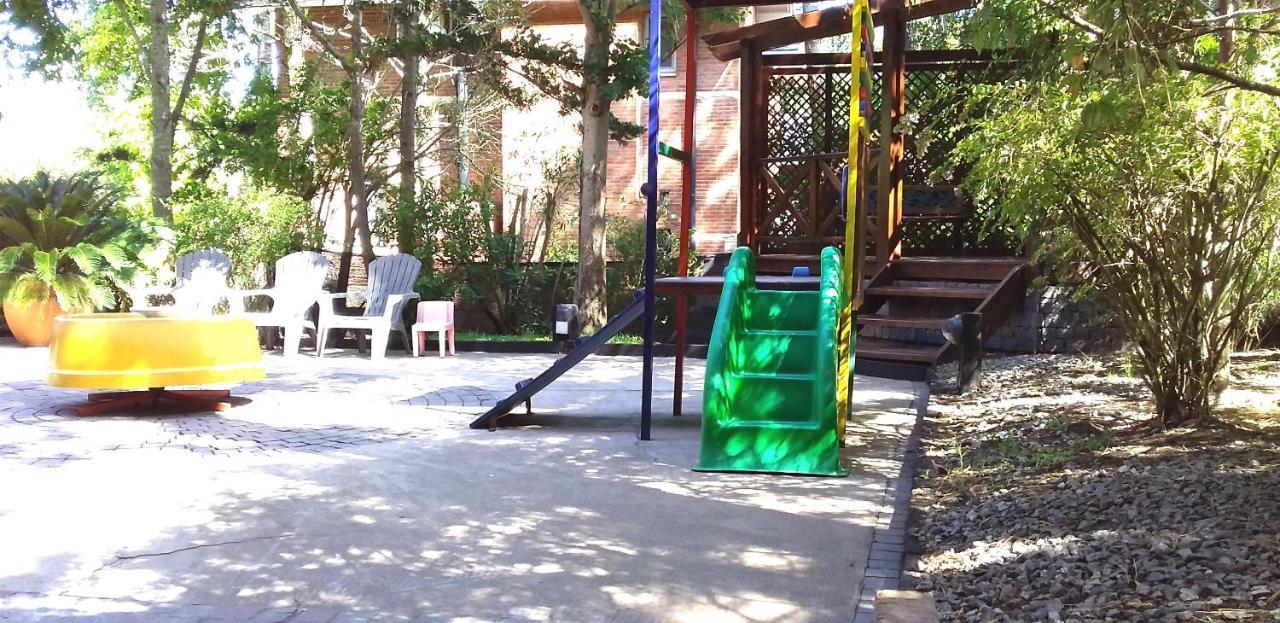 Villa Refugio Del Bosque Carilo Exterior foto